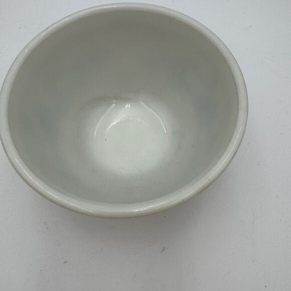 Vintage Pyrex Mixing Bowl 1.5 pt Homestead 401, 5 3/4" - Picture 9 of 10